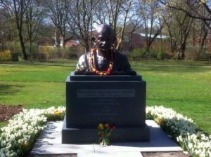 Ghandi Denkmal