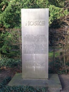 Grabstein Gustav Noske