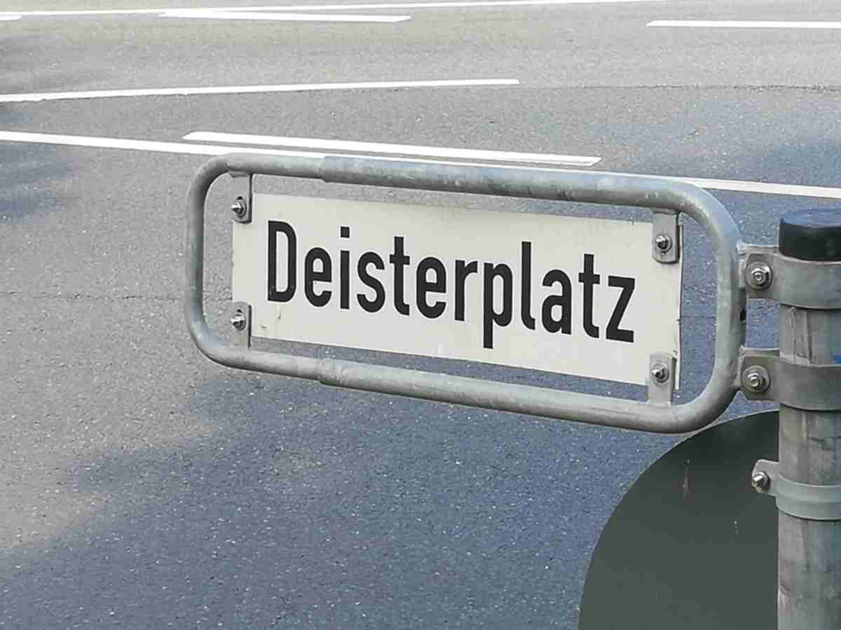 Deisterplatz (Straßenschild)