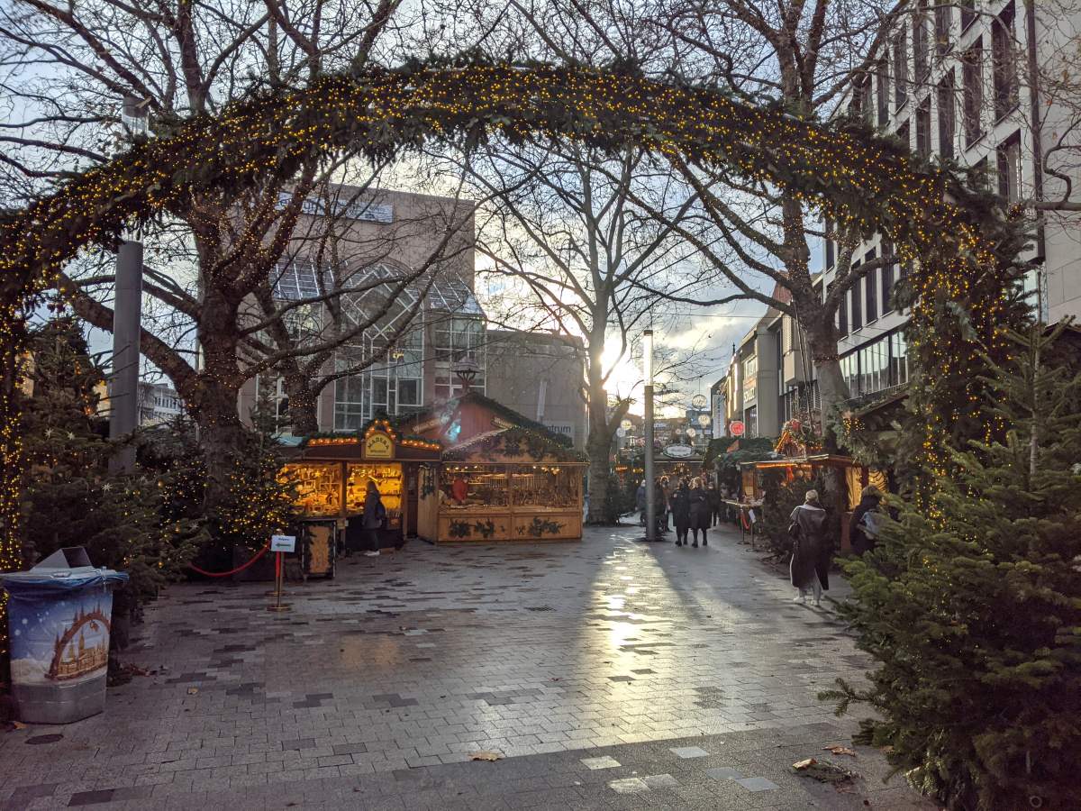 Eingang zum Weihnachtsmarkt Hannover