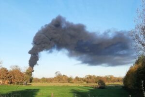 Feuer auf dem Betriebsgelände eines Entsorgungsunternehmens